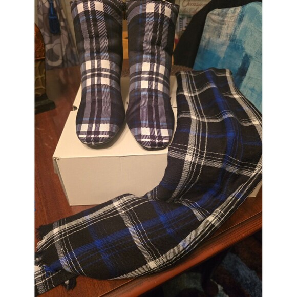 Comfort CATO Blue Plaid Ankle BOOTS & SCARF Bundle Low Heel  Zipper Pre-owned 11 - Picture 3 of 7